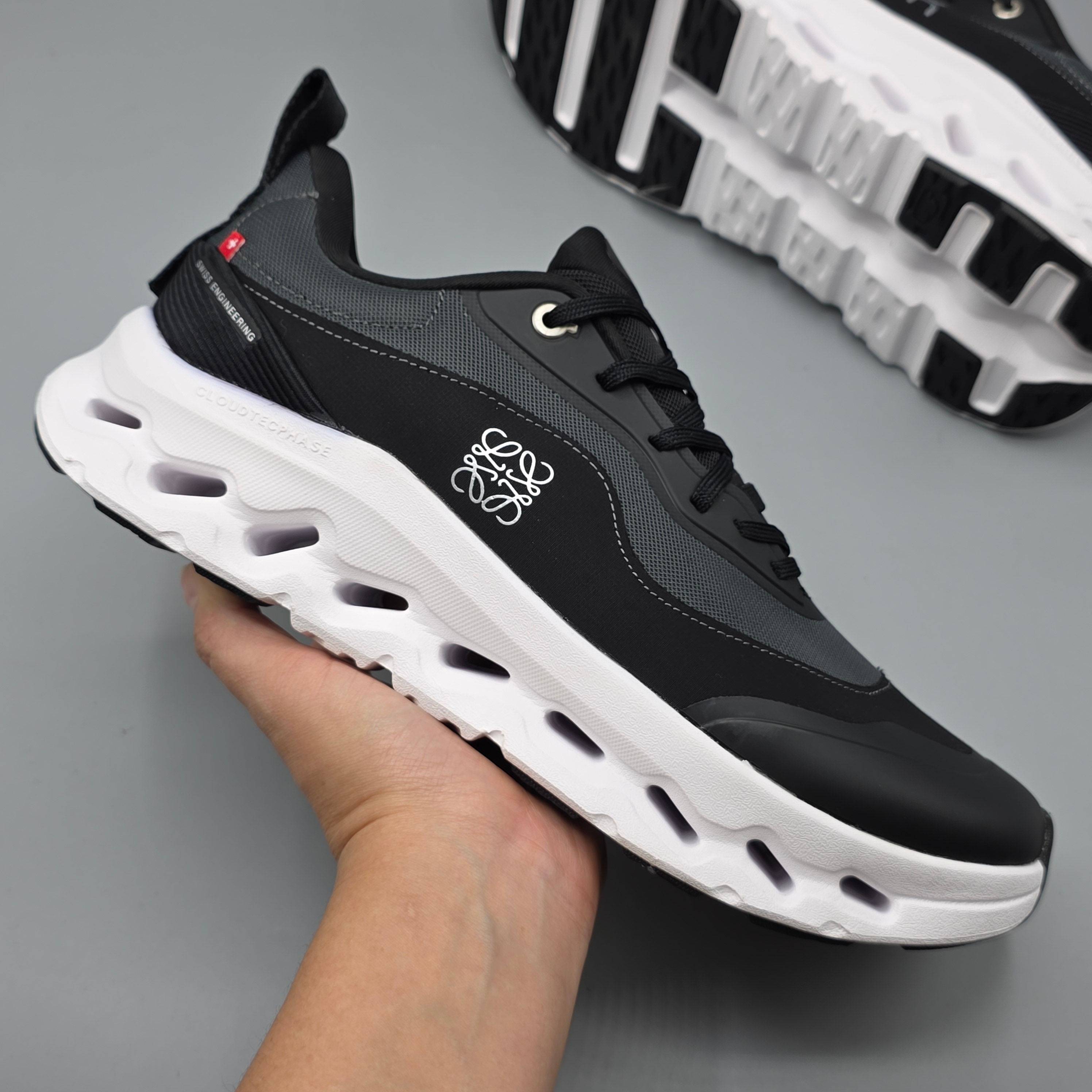 ON RUNNING CLOUDTILT 2 LOEWE NEGRO