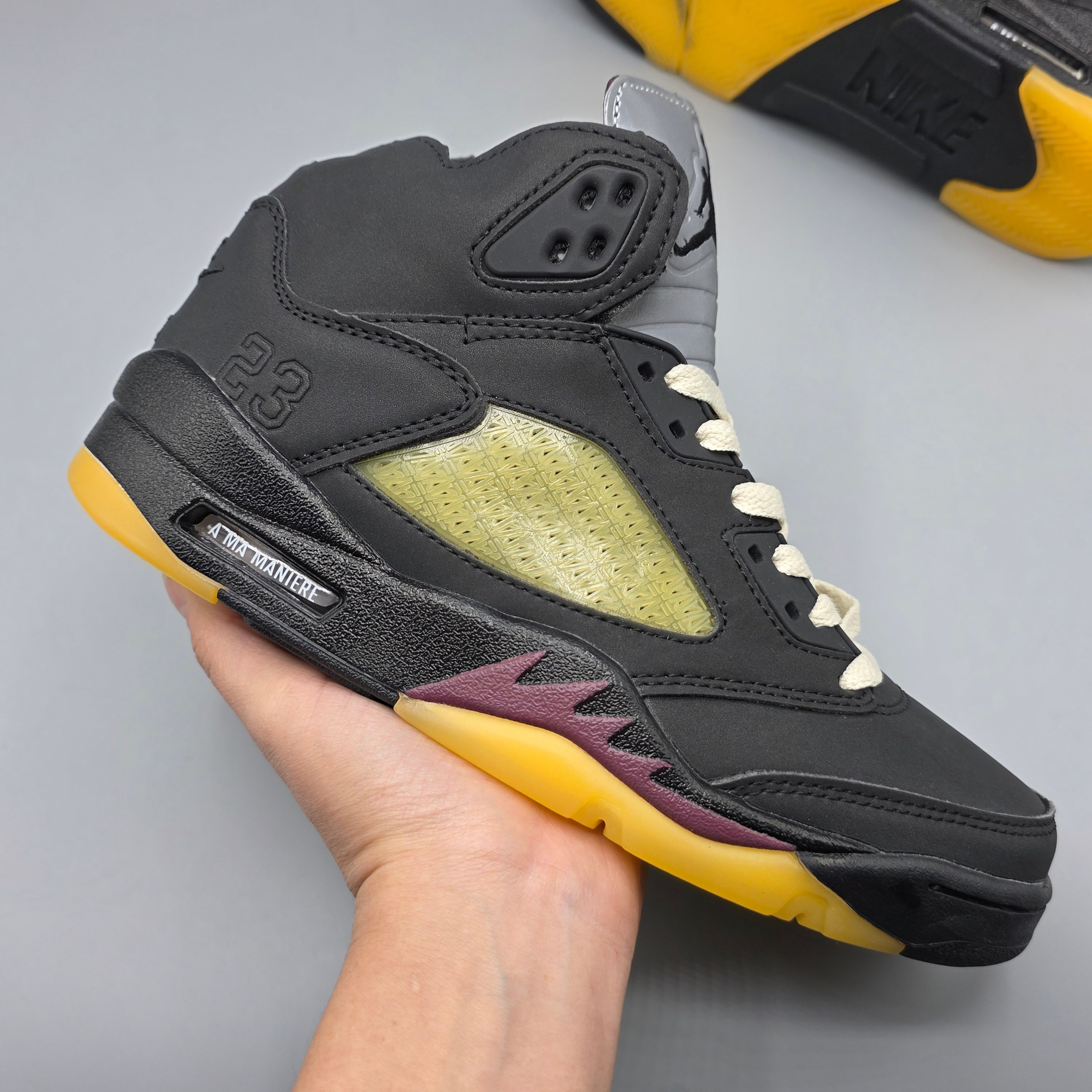 AJ5 A MA MANIERE BLACK