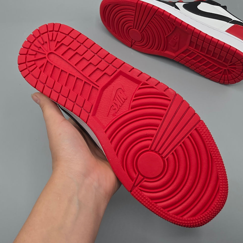 Miniatura: AJ1 LOW OG BLACK TOE