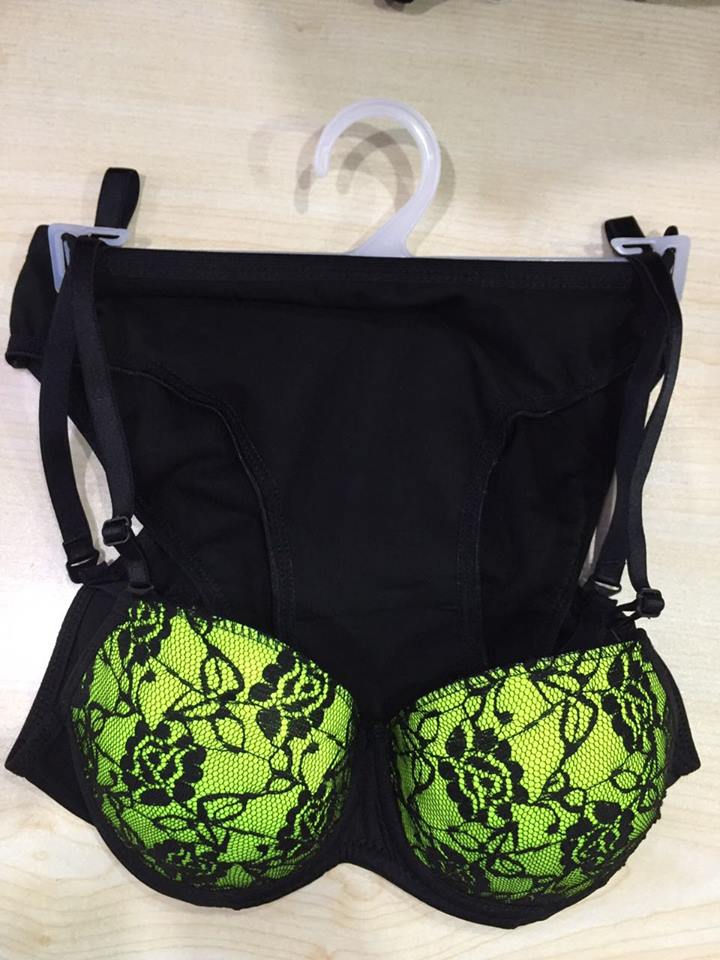 Küçük resim: Sütyen Takım