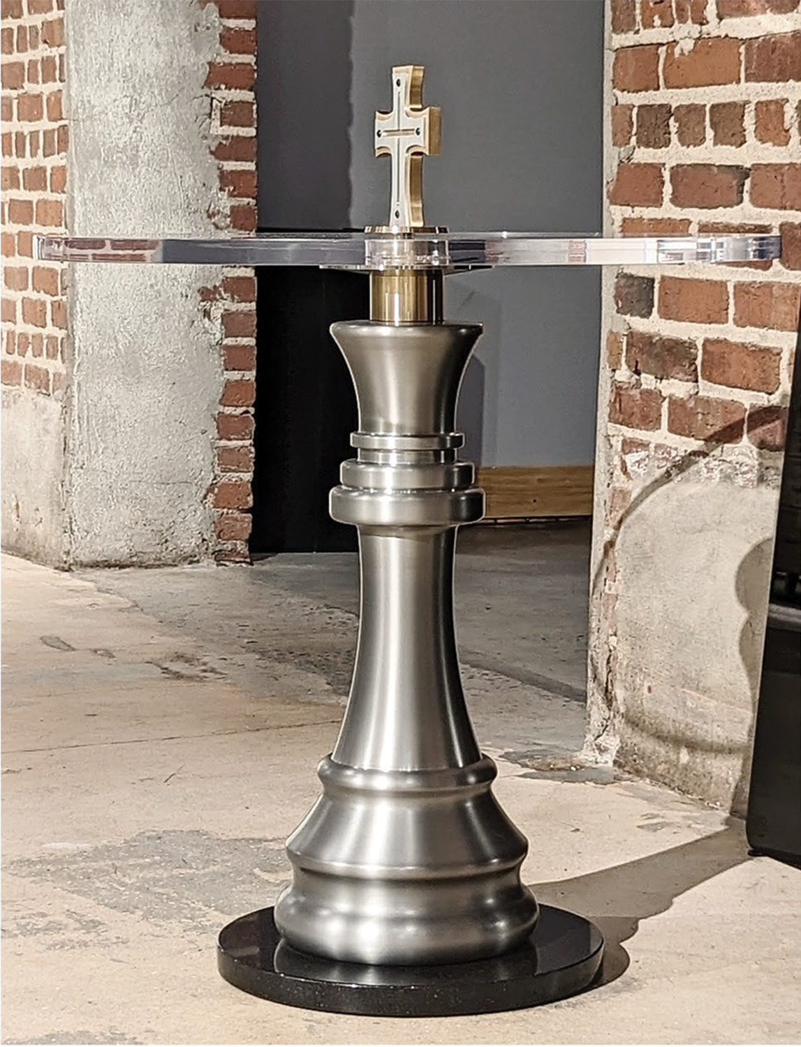 King Chess, side view