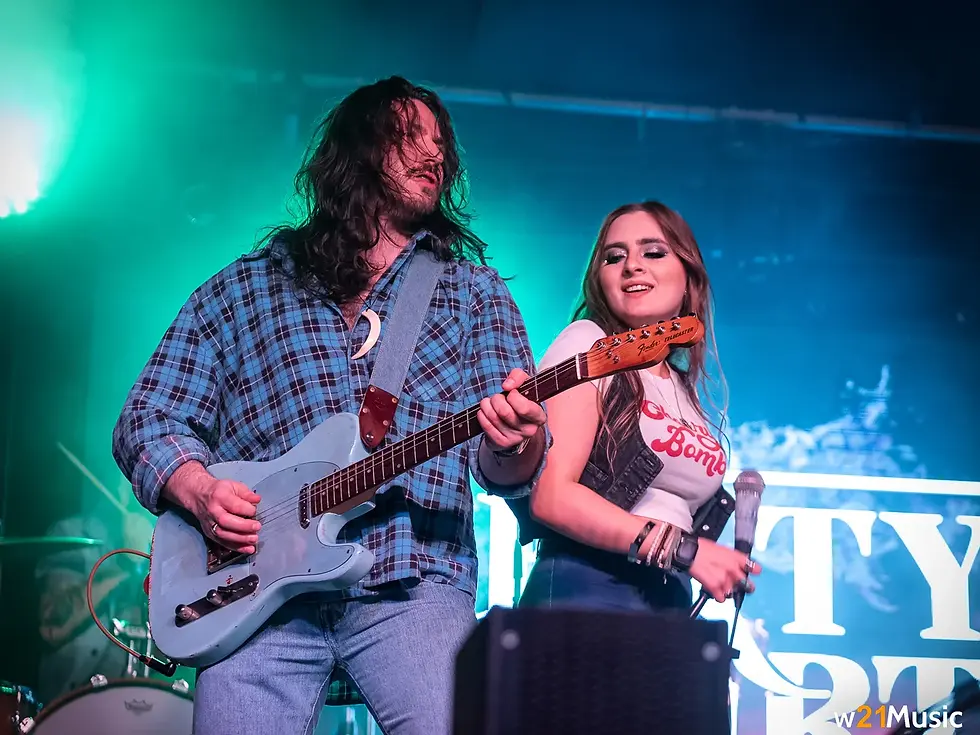 LIVE REVIEW: BUCKLE & BOOTS 2023: THE MAIN STAGE - KATY HURT