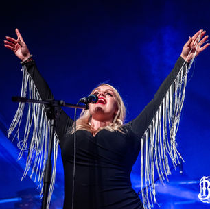 LIVE REVIEW: BUCKLE & BOOTS  2021 THE MAIN STAGE - DEEANNE DEXETER