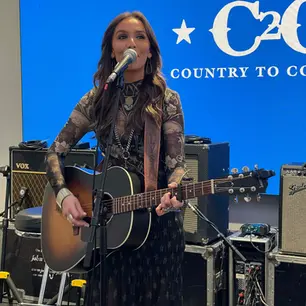 LIVE REVIEW: ALYSSA FLAHERTY - C2C COUNTRY TO COUNTRY 2026 - THE ROUND UP STAGE