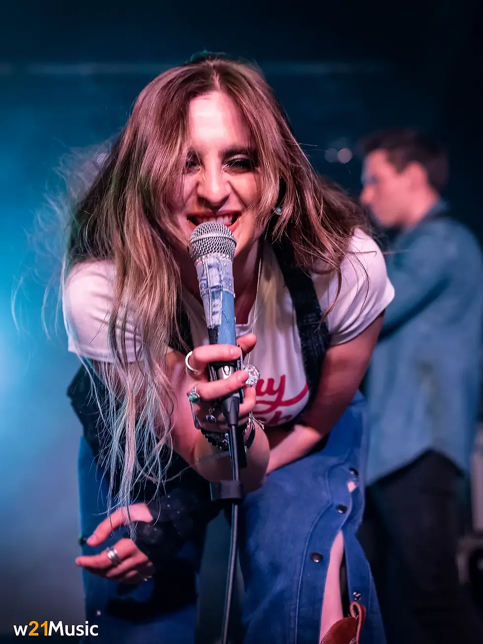 LIVE REVIEW: BUCKLE & BOOTS 2023: THE MAIN STAGE - KATY HURT