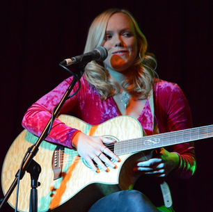 LIVE REVIEW: AGS CONNOLLY EMILY FAYE, LETHBRIDGE OWEN - HALF MOON PUTNEY