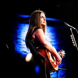 SINGLE REVIEW: JUSTINE BEVERLEY - SECOND LOOK