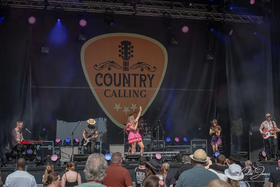 LIVE FESTIVAL REVIEW: COUNTRY CALLING: MAIN STAGE - MORGANWAY