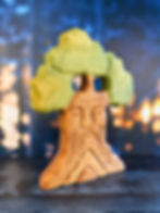 Diofa Muhely Wooden Old Oak Tree