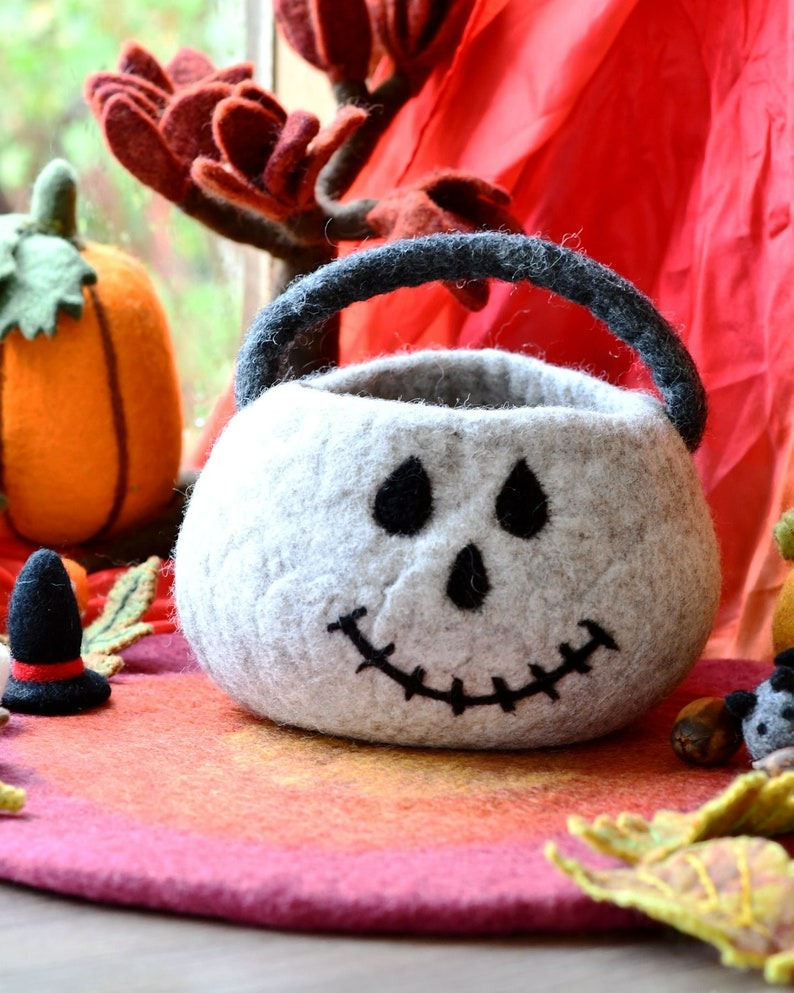 Thumbnail: Tara Treasures Felt Trick-or-Treat Spooky Skull Bag