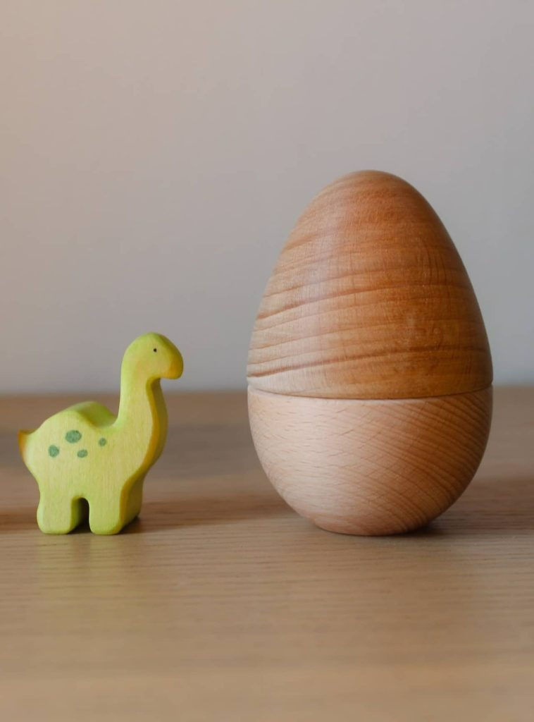 JUHARKA Wooden Egg with Brontosaurus Dinosaur Toy