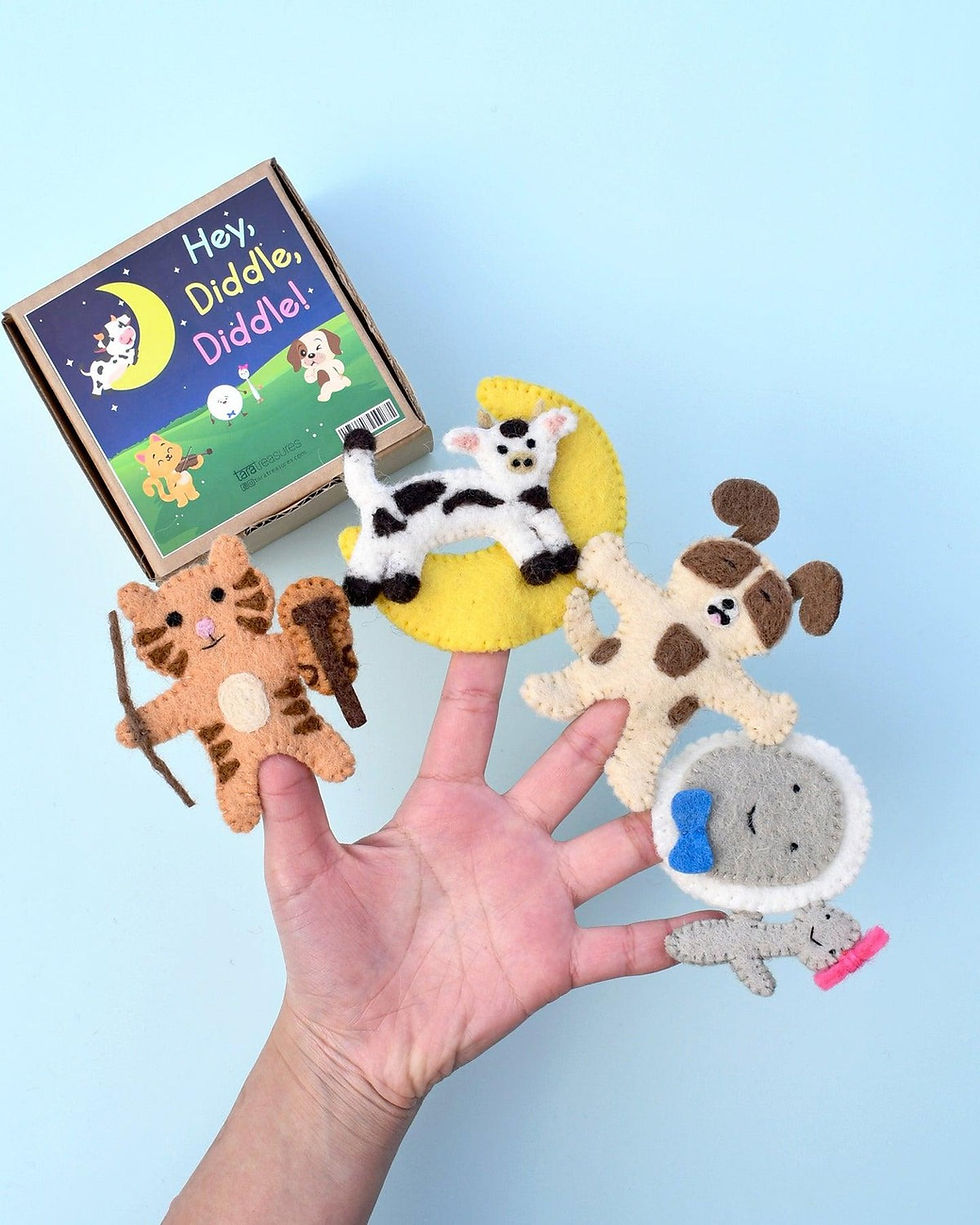Tara Treasures Felt Hey Diddle Diddle, Finger Puppet Set