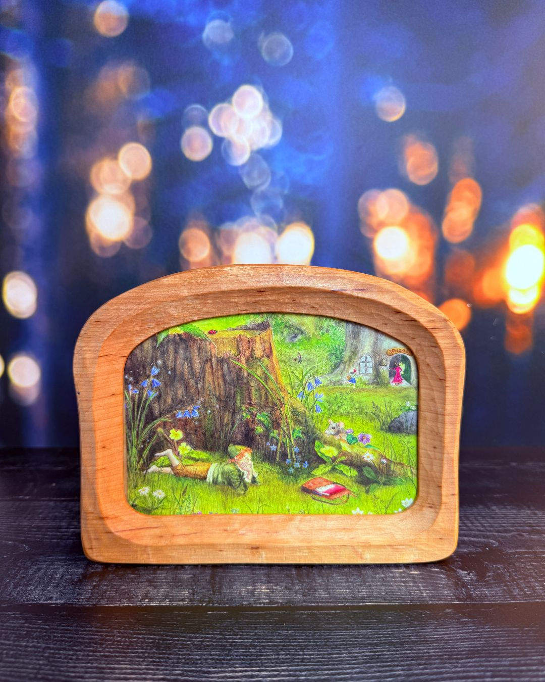 Wooden Standing Postcard Frame – Curved & Landscape Format by Rahmenart (Franke)