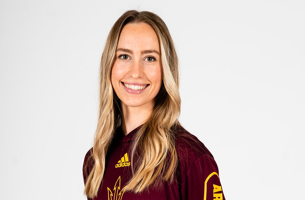 Maddy H headshot.jpg