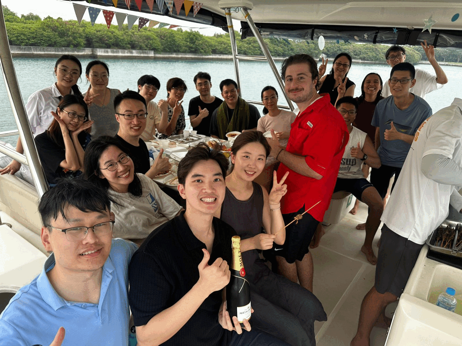 yacht (1).gif