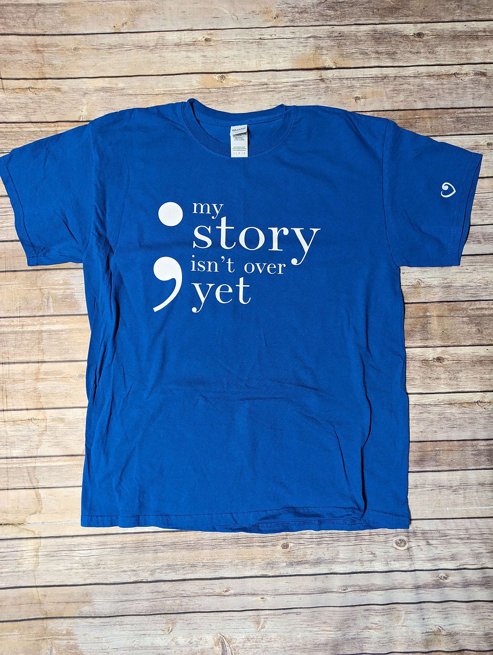 "My story isn't over yet",  T-shirt.