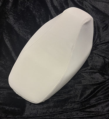 valkoinen bws penkk_edited.jpg