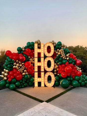 Christmas balloon wall