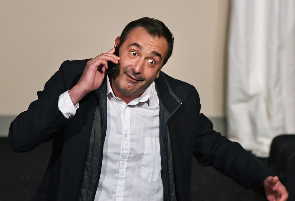 COURS ADULTES (Lundi ou mardi 19h00-21h00) Fouesnant ou Centre culturel Le Nautile