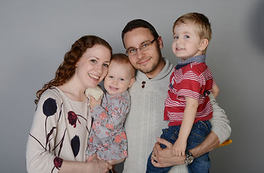 Lauren Pellow and family