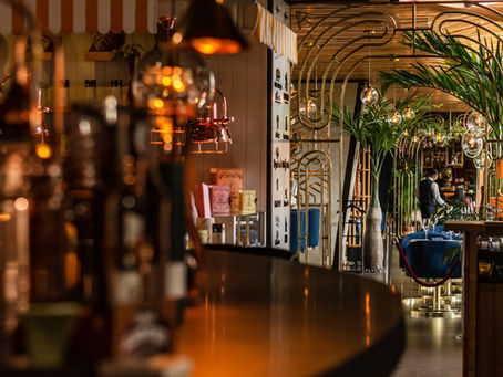 Taller de Flores en Seratta: creatividad, calma y belleza en el mes de amor y amistad