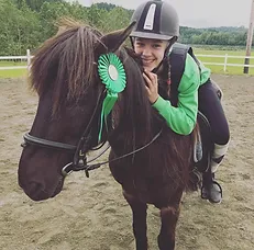 the art of riding without micromanaging.webp