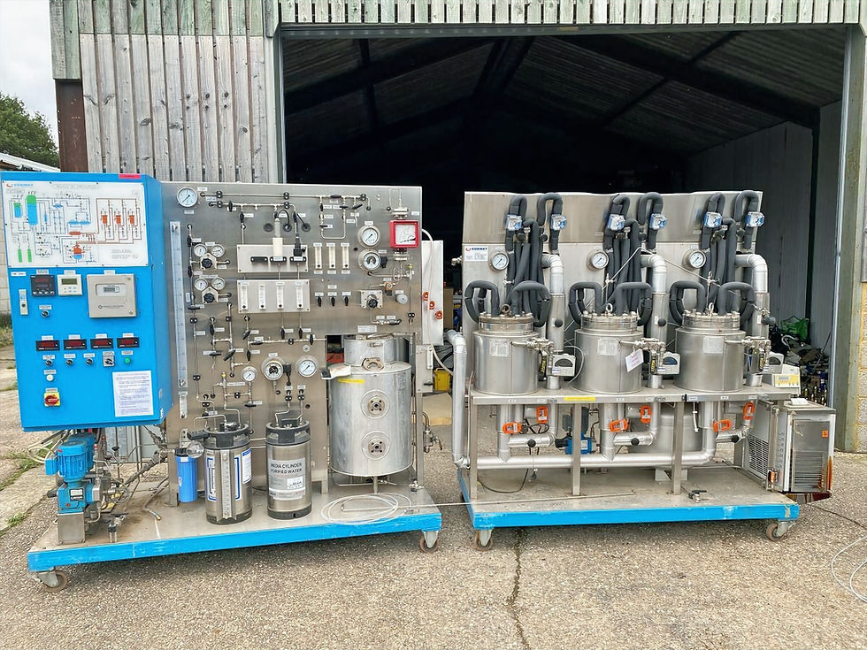 A recirculation loop for corrosion testing in high temperature high pressure wet steam environment.