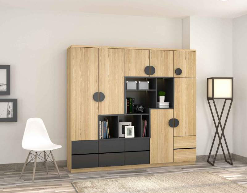 थंबनेल: Mona Kid's Wardrobe