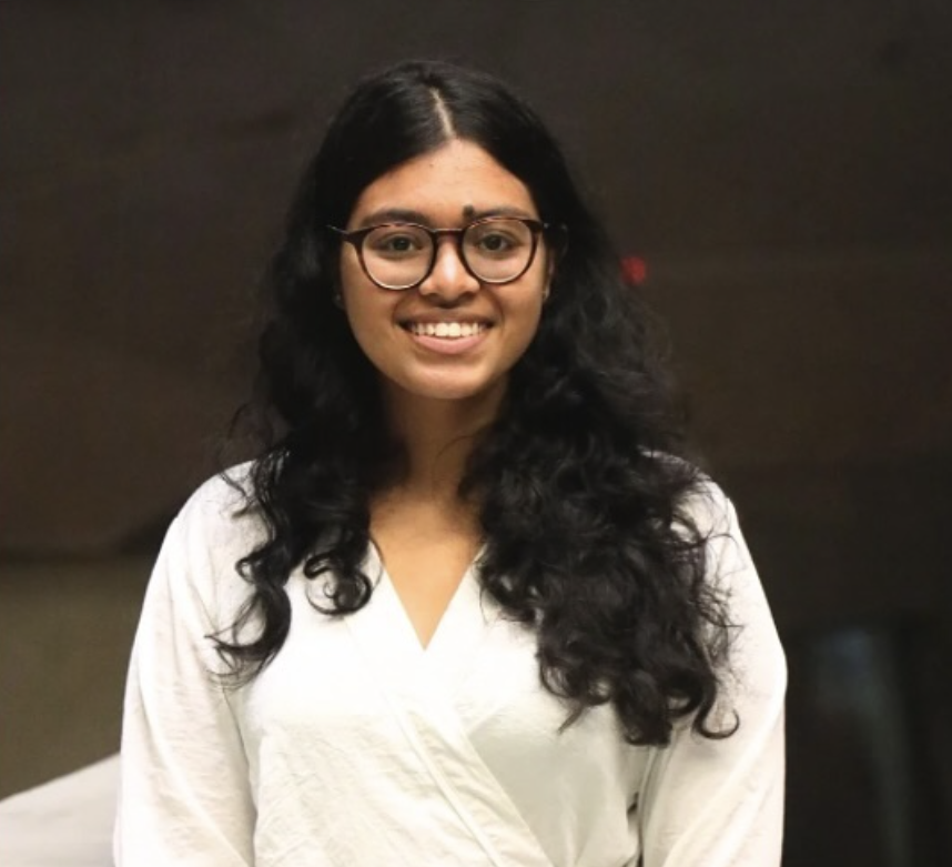 Kanika Bhagat_ Headshot.png