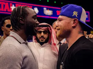 Martinez Tabbed As Replacement Opponent For Crawford In September