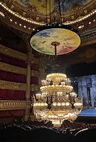 Le lustre de l’Opéra Garnier, à Paris