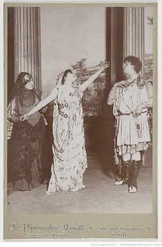 Sarah Bernhardt dans le rôle de Phèdre, face à Hippolyte