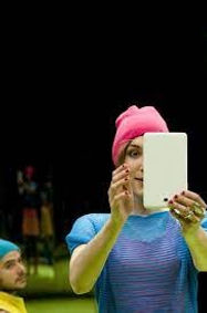 Le rôle du miroir. Mise en scène de Jacques Vincey, 2016. Théâtre Olympia, Tours
