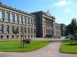 Le palais universitaire de Strasbourg, un exemple du « style impérial germanique », 1879-84. Architecte Otto Warth, inauguré par Guillaume Ier de Prusse en 1884