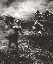 Les combattants dans l'enfer de Verdun, 1916