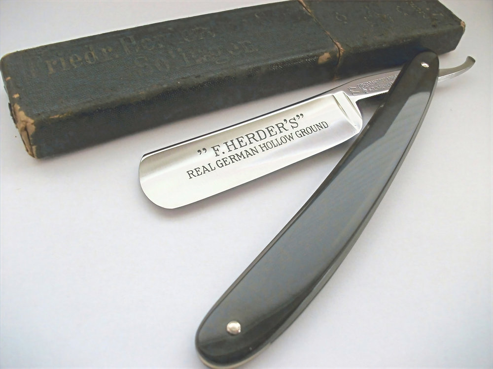 Restore vs Recycle Straight Razors