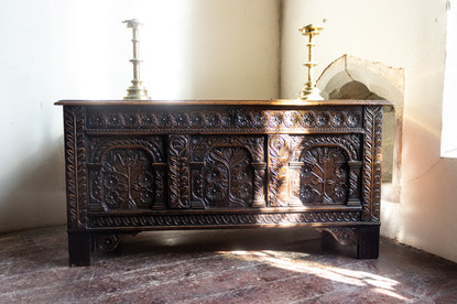 JAMES I
CARVED OAK CHEST,
WEST COUNTRY,
CIRCA 1620