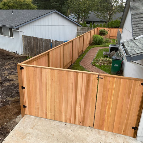 Solid Fence with Cap