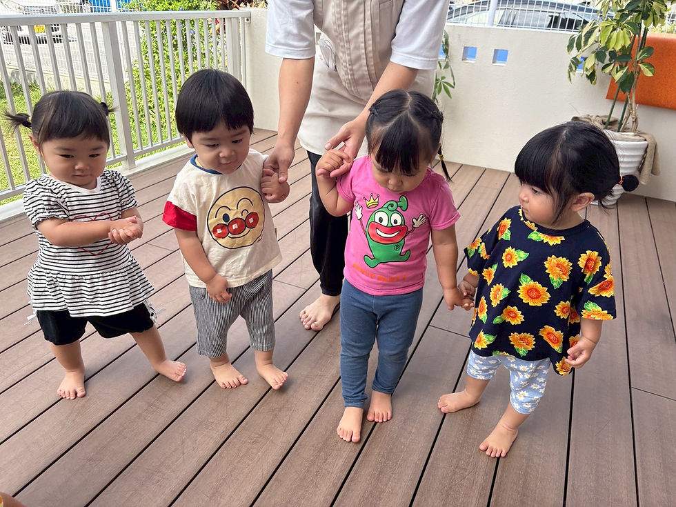 みんなで手をつないで「おおきなたいこ」を楽しみました☆