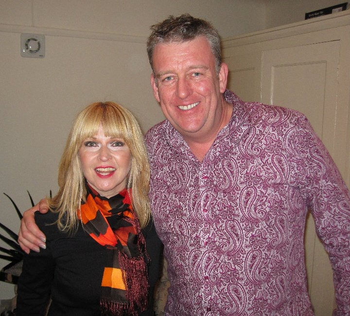 Supporting Toyah