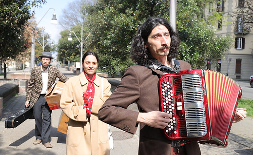 GALiRò ALF teatri urbani Torino Fringe 2023 Mr Mustache La Annina.JPG
