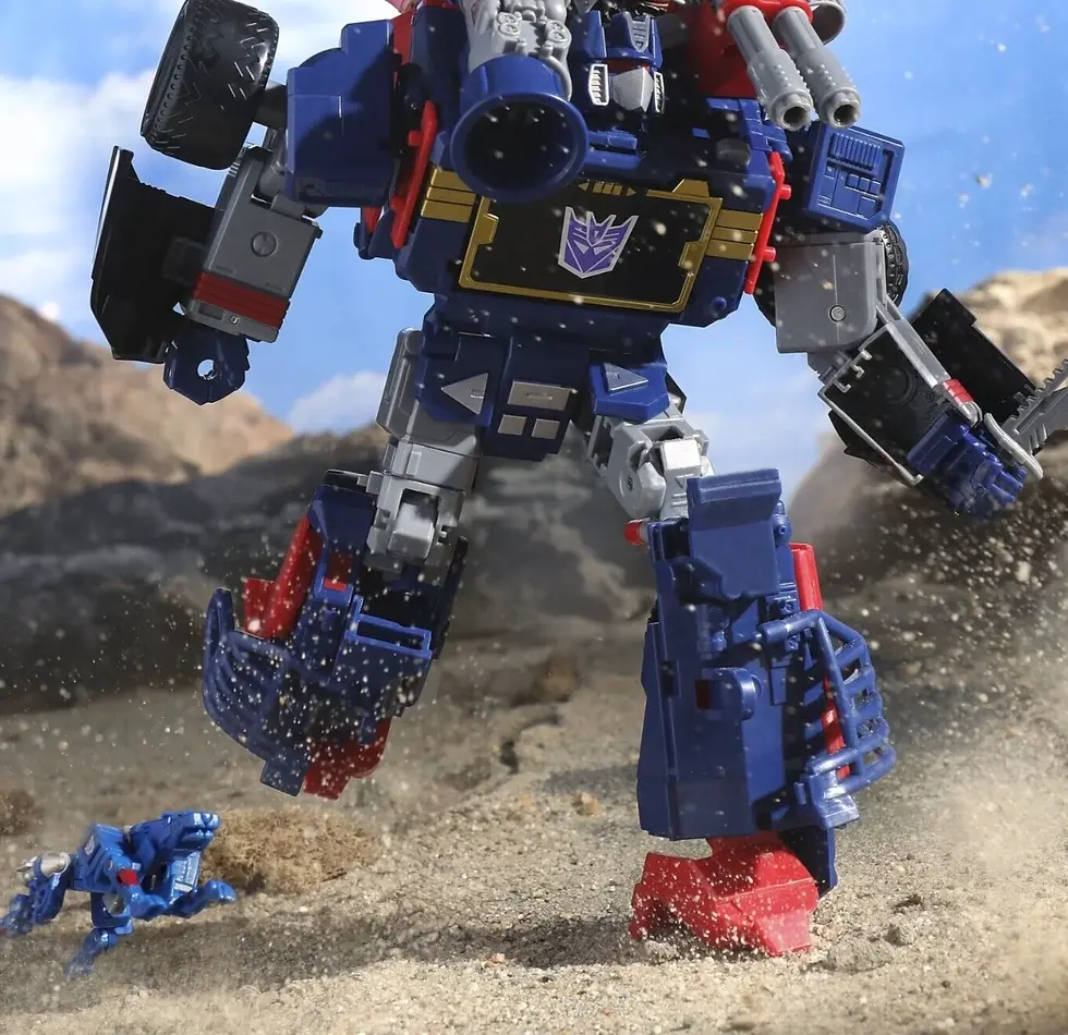 Thumbnail: Transformers Gi-Joe Collaborative SOUNDWAVE DREADNOK THUNDER MACHINE