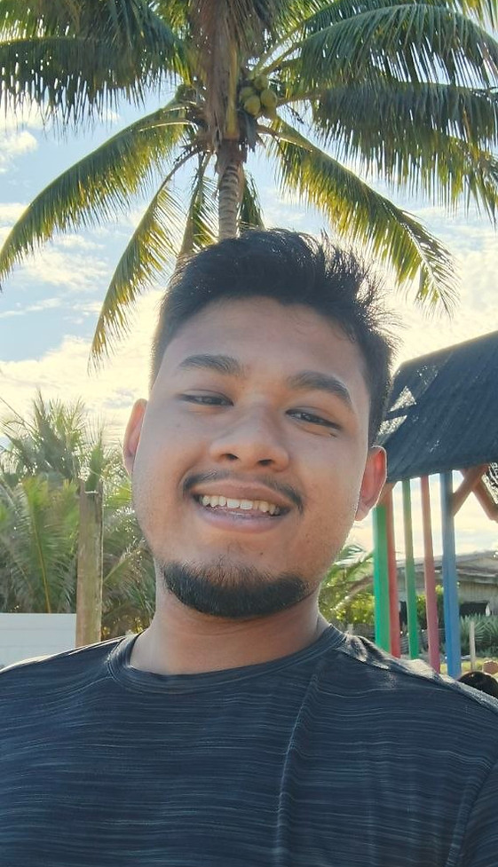 photo_6147712275515643547_y_edited.jpg