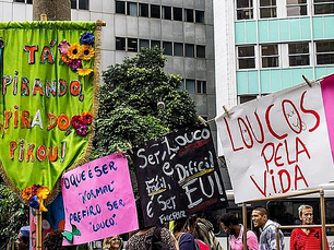 A retomada da polĂtica antimanicomial e a luta contra o retrocesso e necessidade de inclusĂŁo
