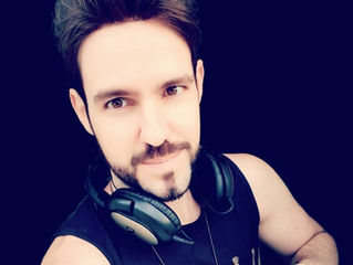 Novo Parceiro: DJ Leandro Pinhata - Touch Me - Set Mix ( Free Download)