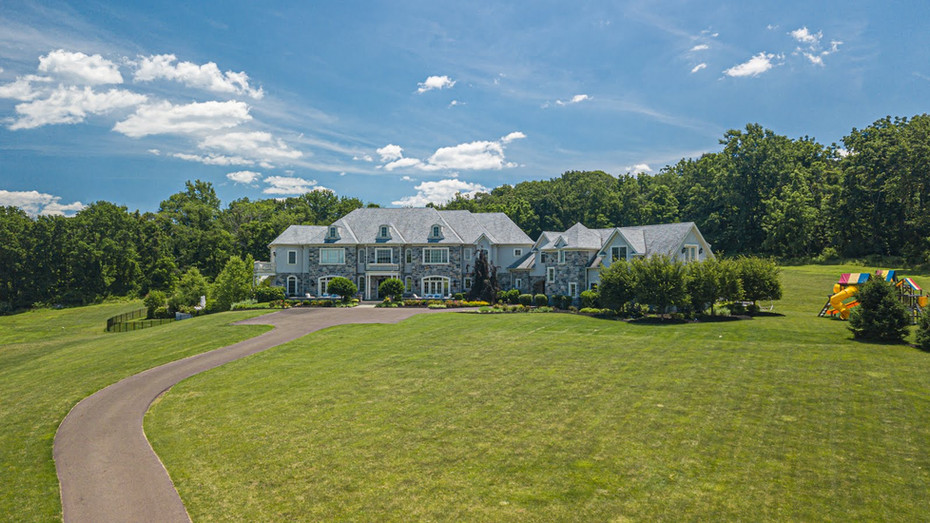 412 Brownsburg Rd, Newtown-1.jpg