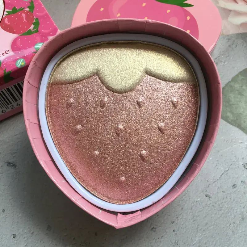 Miniatura: Makeup revolution amor em forma de coração