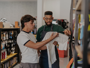 The Retail Customer Journey: Stages, Strategies, and Tools That Drive Loyalty