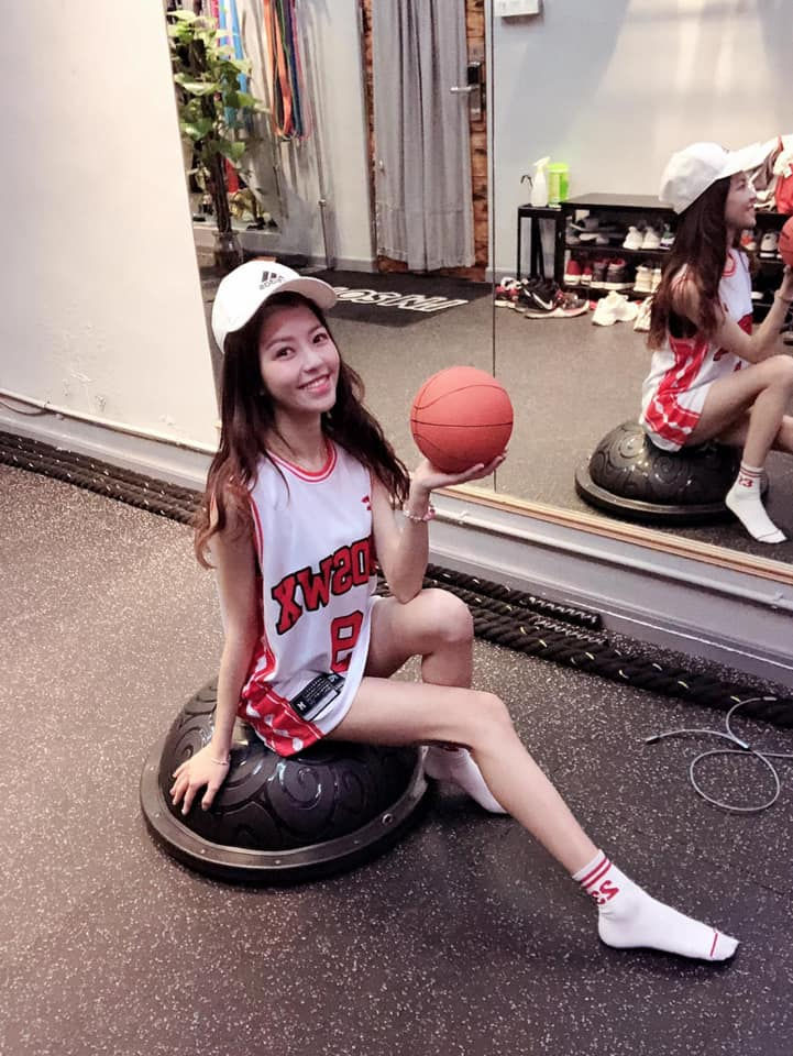 縮圖：籃球衫 Basketball Jersey | 東網 Model Hunter YouTube 新人 Yoyo 籃球球衣 (TC00090)