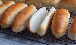 pino's get Fresh sausage buns